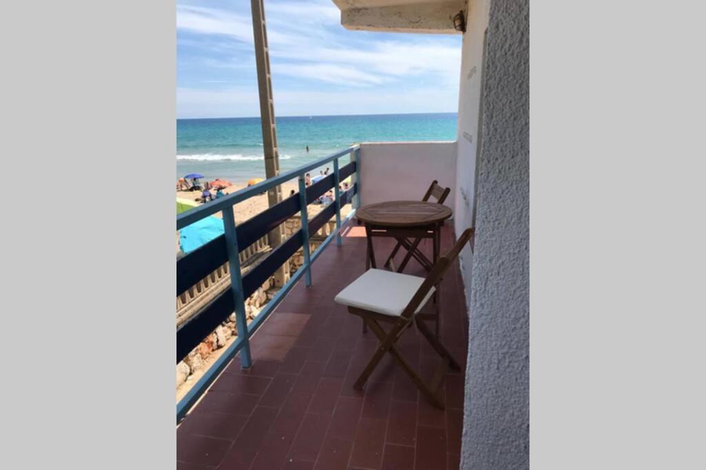 El Faro Apartaments Platja Llarga-Les Salines-Tgn Tarragone Extérieur photo
