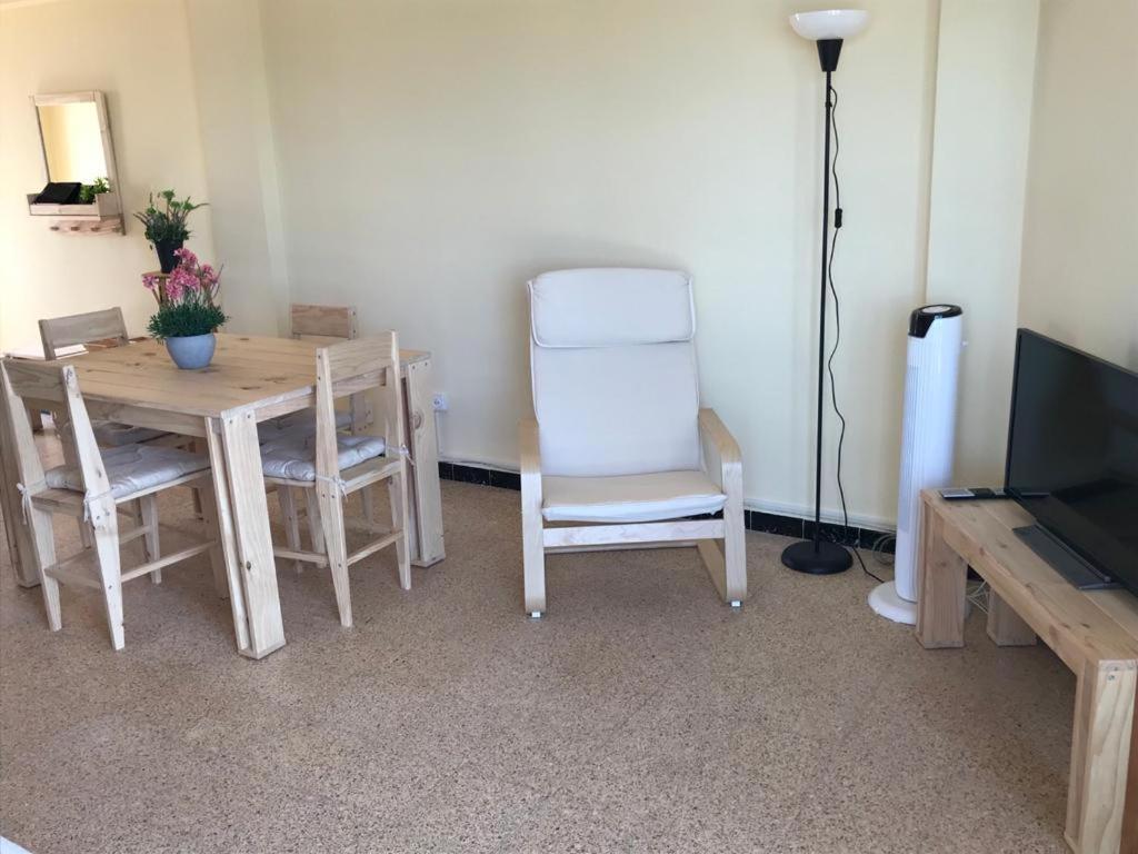 El Faro Apartaments Platja Llarga-Les Salines-Tgn Tarragone Extérieur photo