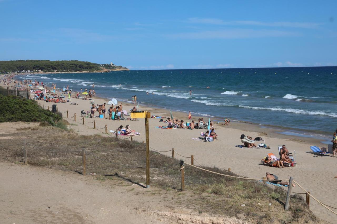 El Faro Apartaments Platja Llarga-Les Salines-Tgn Tarragone Extérieur photo